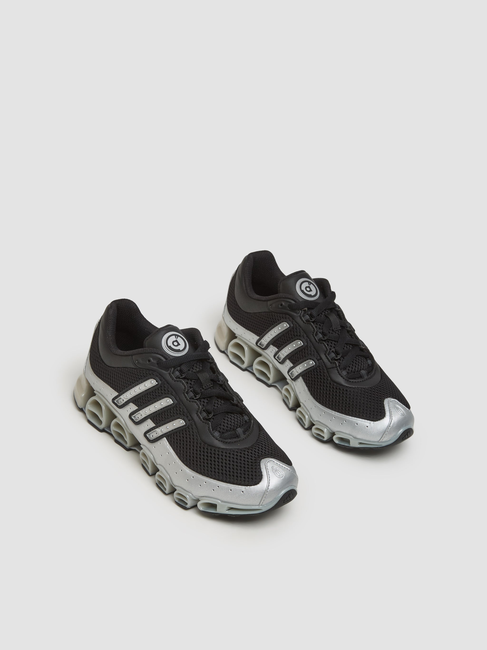 WMNS Megaride Sneaker in Core Black & Silver Metallic