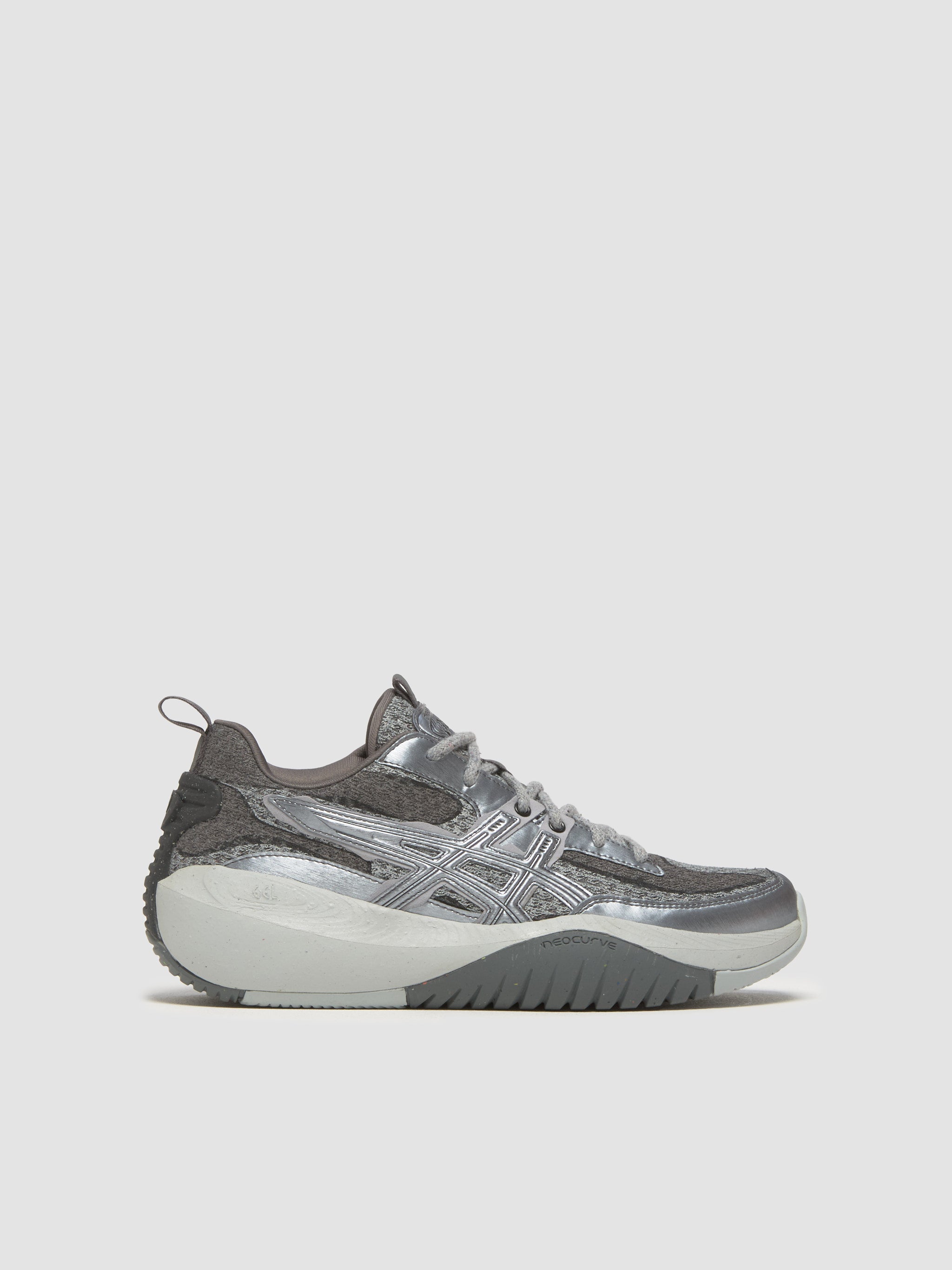 NEOCURVE Sneaker in Piedmont Grey & Pure Silver