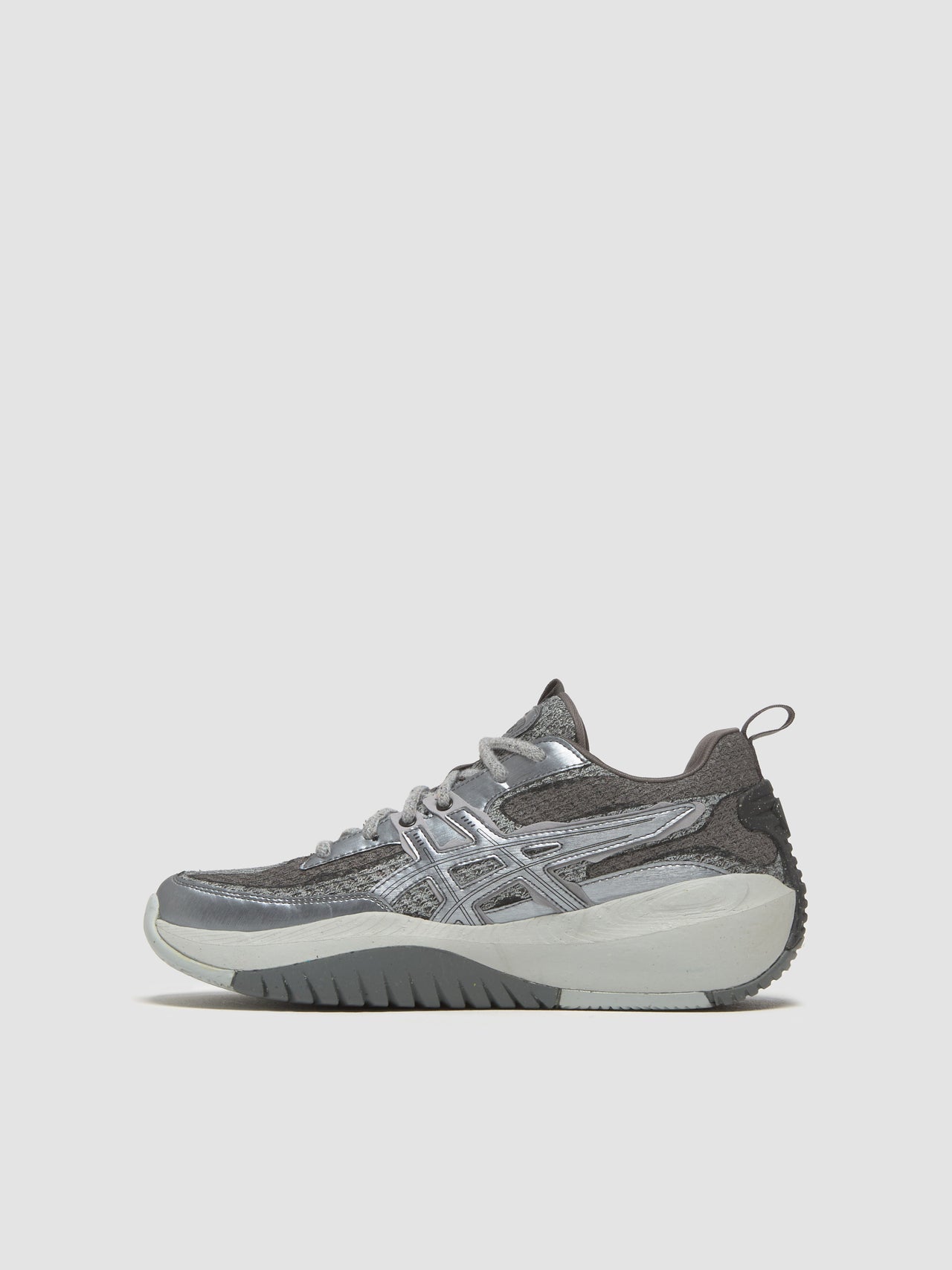 NEOCURVE Sneaker in Piedmont Grey & Pure Silver