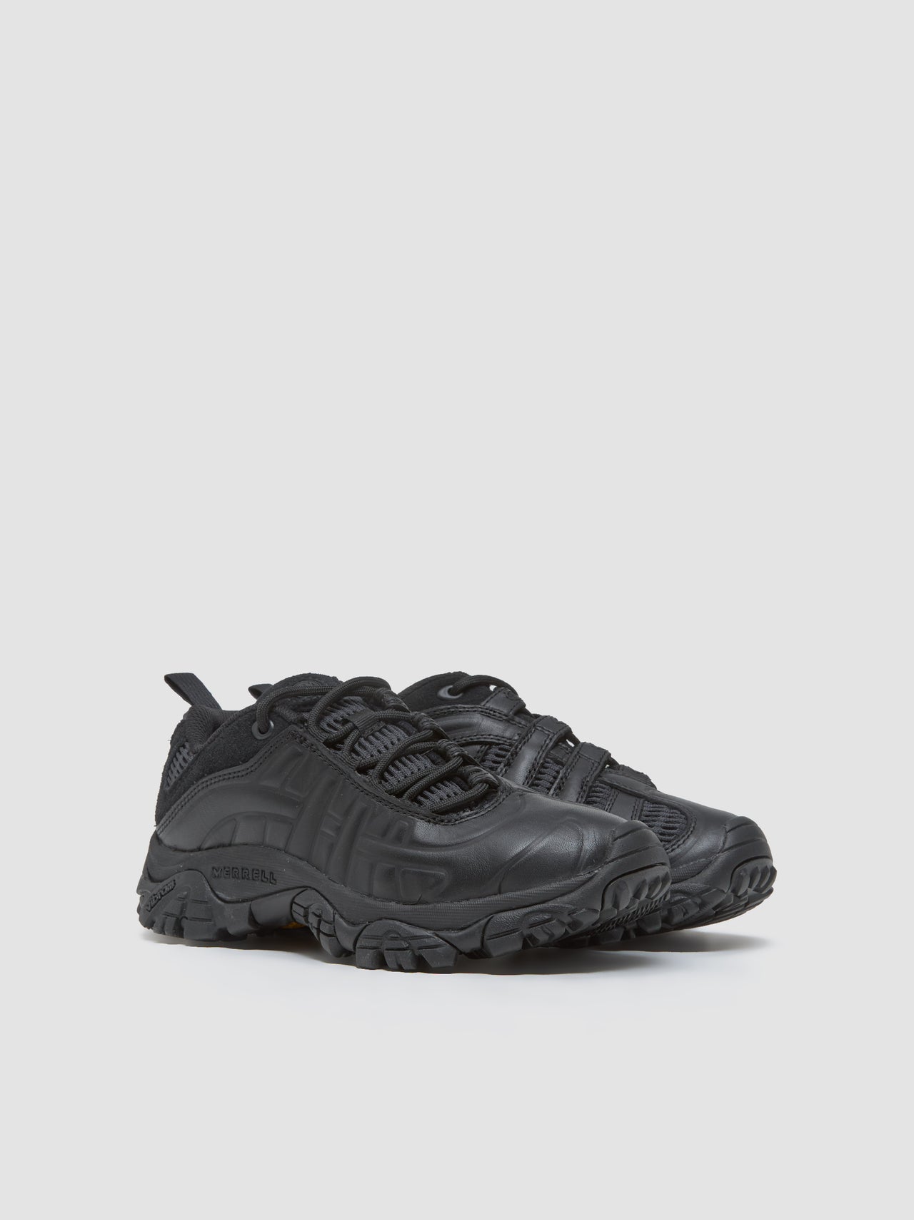 Moab 2 Remix Sneaker in Black