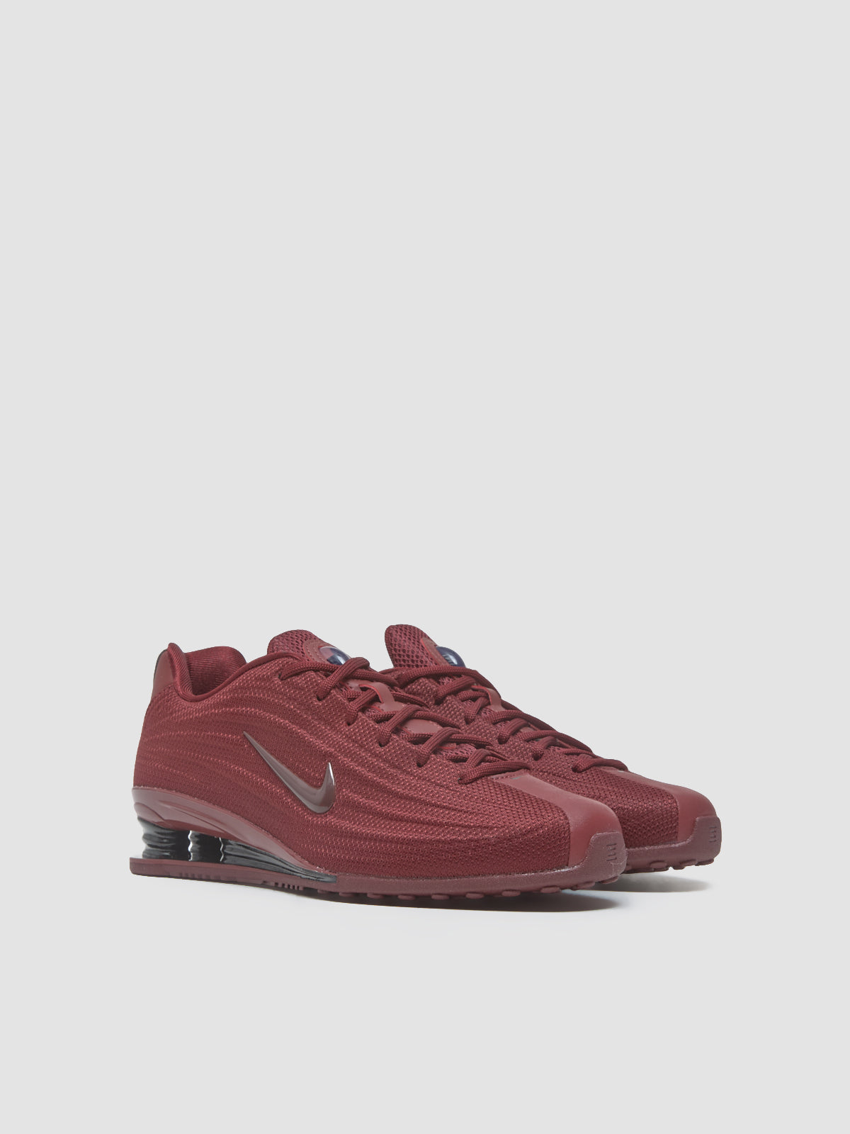 WMNS Shox Z Sneaker in Dark Team Red & Mystic Dates