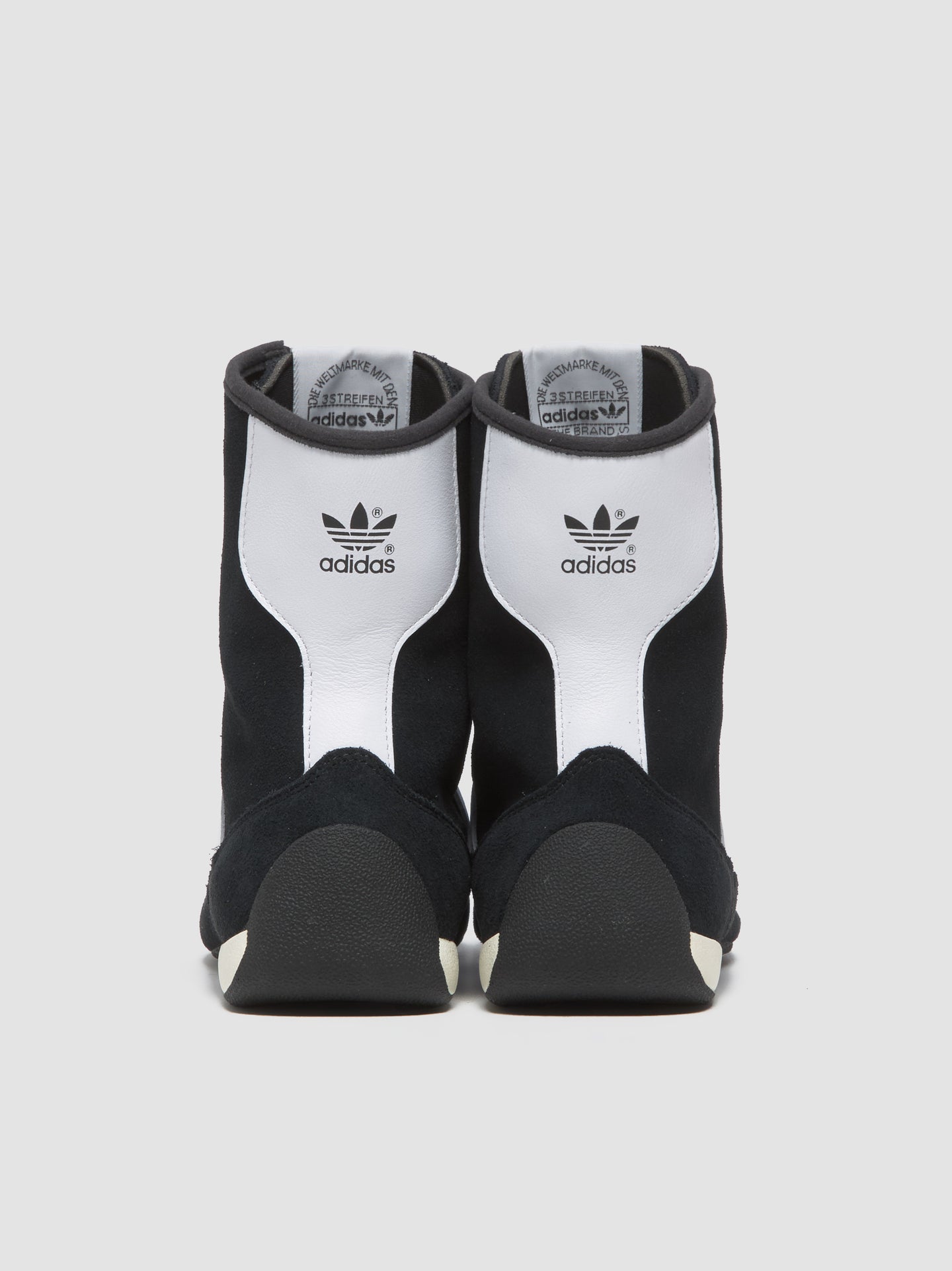 WMNS Rasant Mid Sneaker in Core Black & White