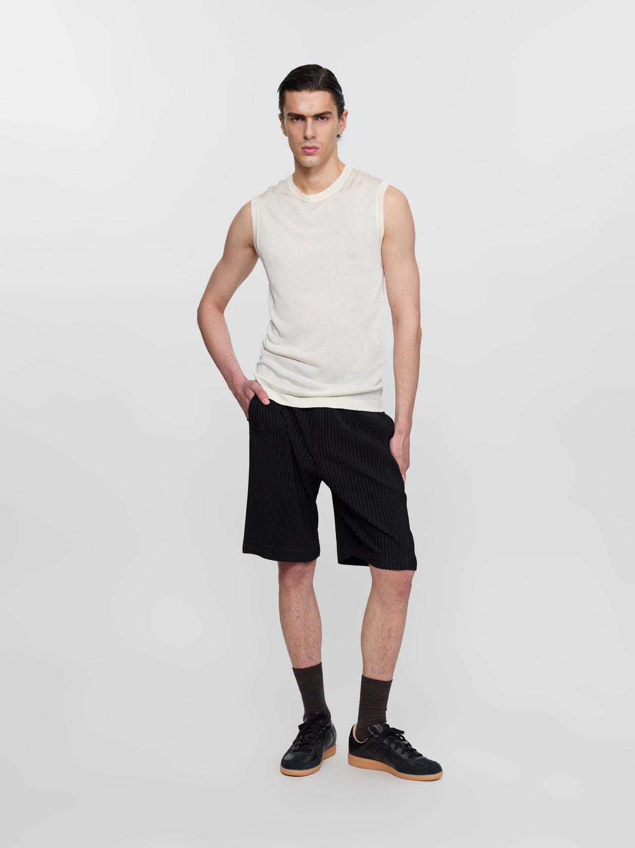 BW Army Lux Sneaker in Core Black & Gum