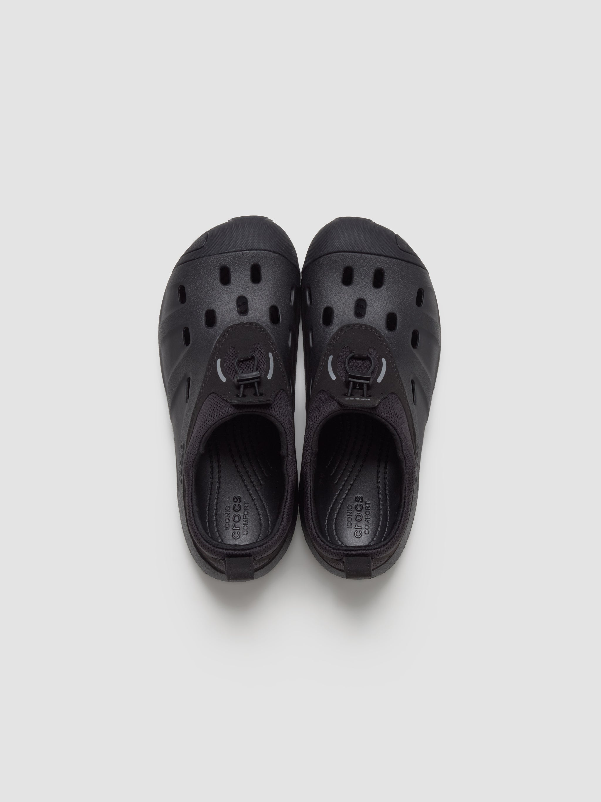 Quick Trail Low Shoe in Black
