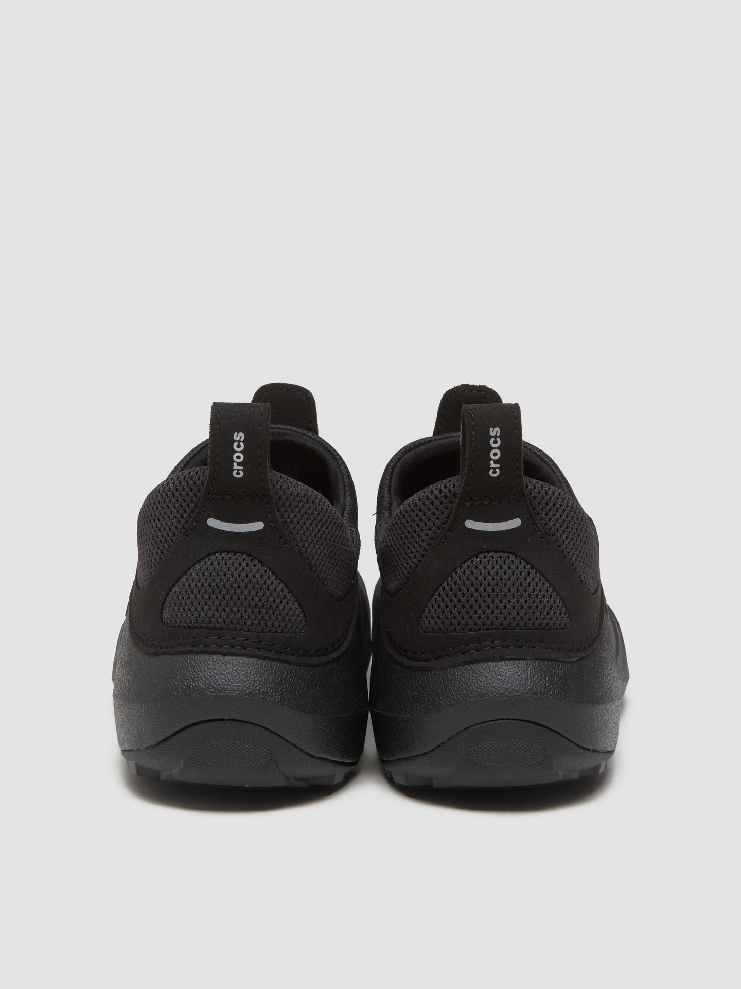 Quick Trail Low Shoe in Black