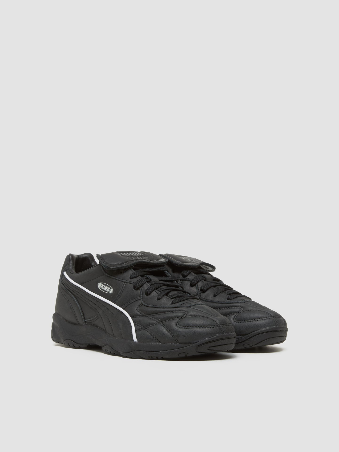 King Indoor Premium Sneaker in Black & White
