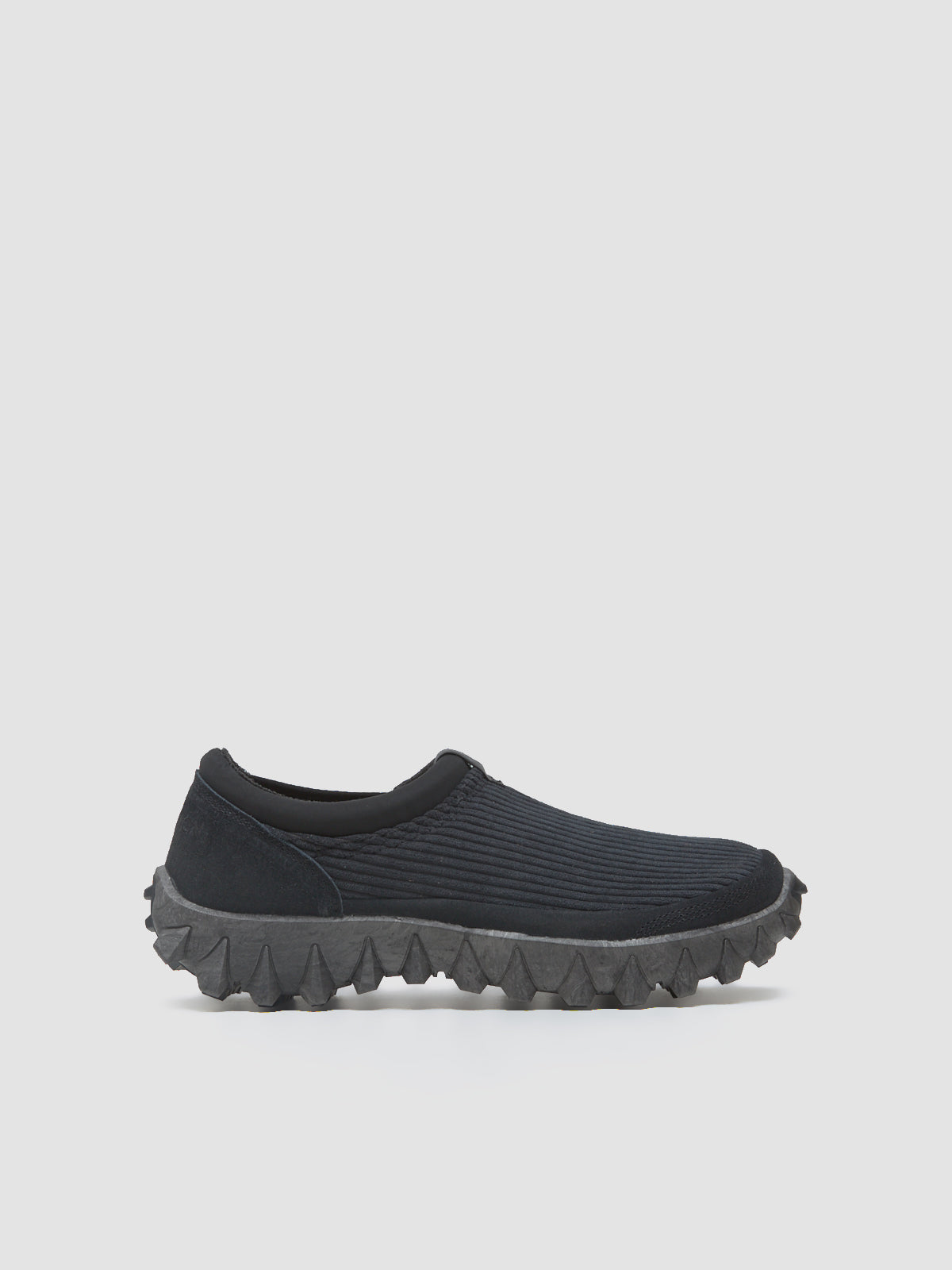 SNOWCLOG CORDUROY Sneaker in Black