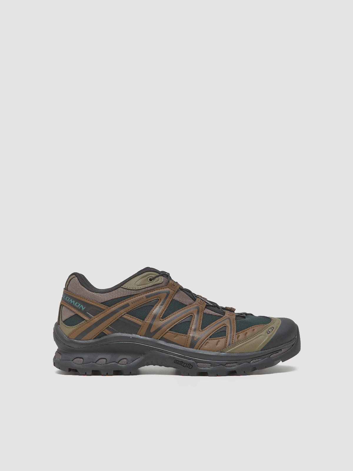 XT-QUEST Sneaker in Black & Dark Earth