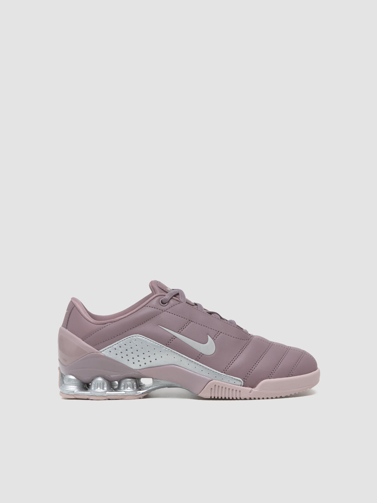 WMNS Total 90 Shox Magia Sneaker in Taupe Grey & Metallic Silver