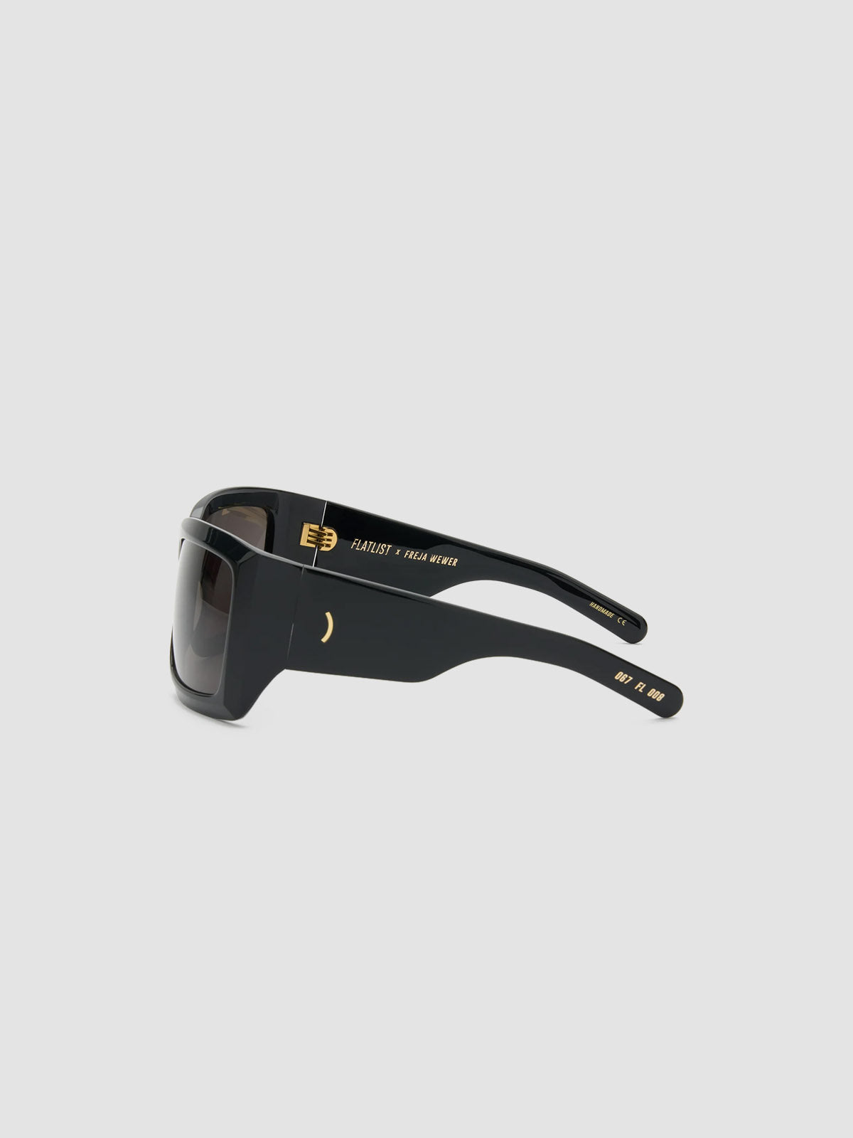 x Freja Wewer Fargo Sunglasses in Solid Black with Black Lenses