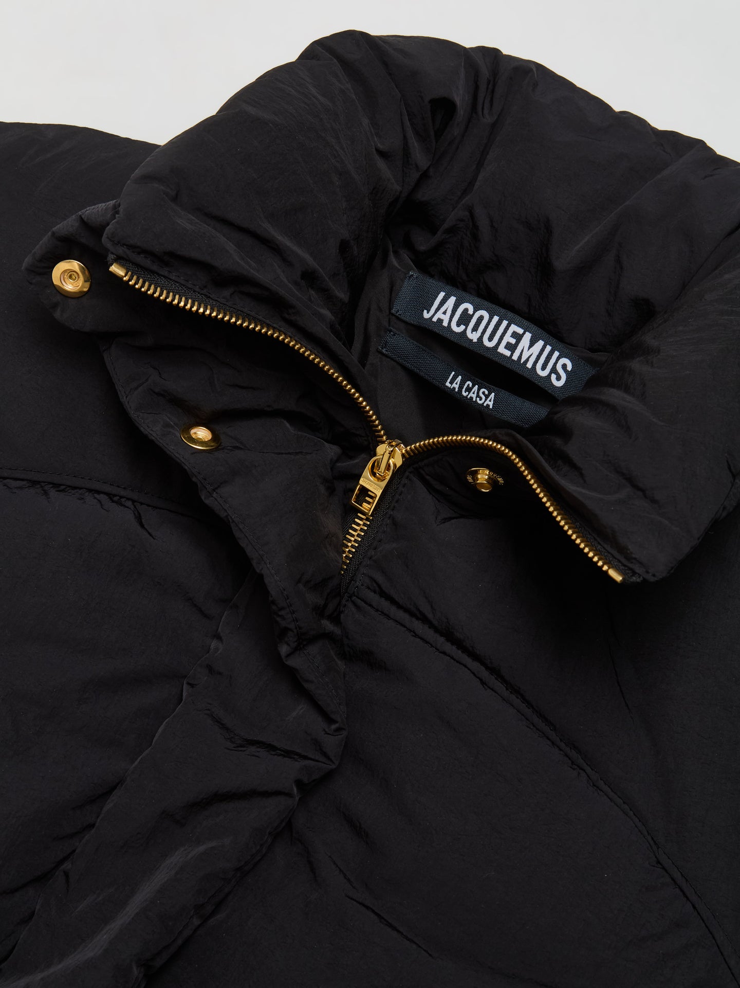 La Doudoune Courte Caraco in Black